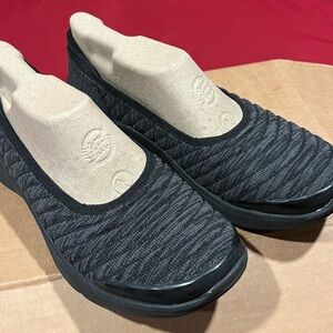 BZEES Black Legato Comfort Flats size 9.5